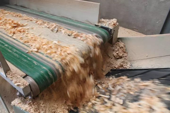 Fabricación y venta de viruta de madera para caballos y serrín en Madrid - Viruta Ricosan - Galería página virutas - Cinta